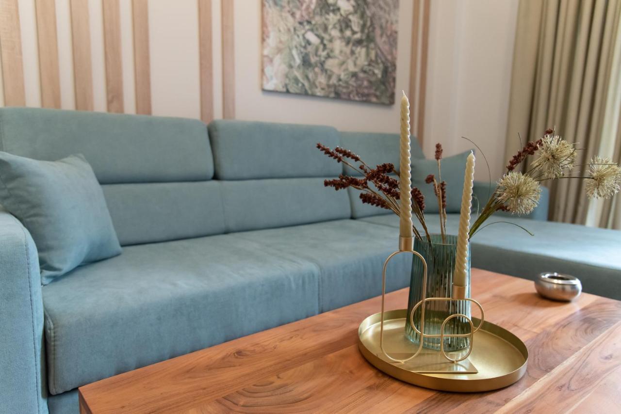 Medluxe Comfort Apartment Athena Bagian luar foto