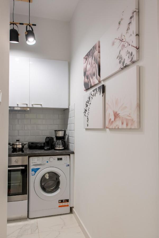 Medluxe Comfort Apartment Athena Bagian luar foto